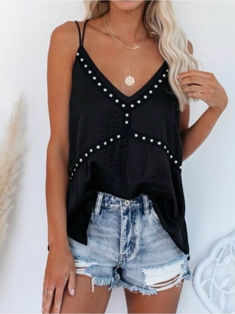 NWOT Black Studded V-Neck Cami Tank Top (XL)